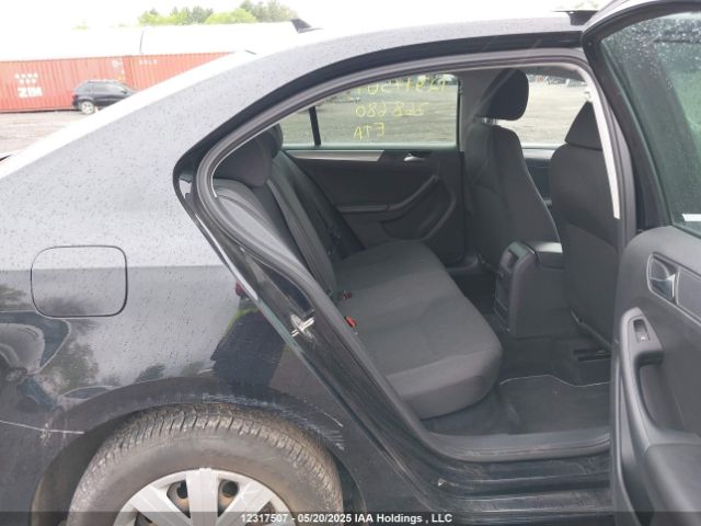 3VWD07AJ9FM268680 Volkswagen JETTA SE