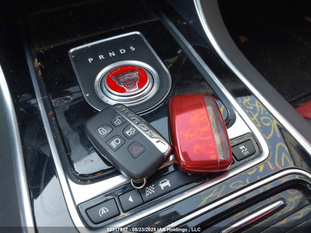 SAJBL4BVXGCY05787 Jaguar Xf R - Sport