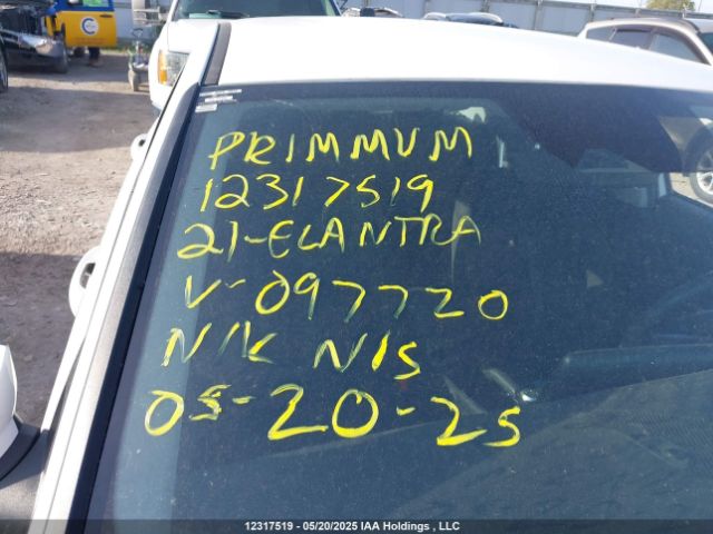 KMHLM4AG2MU097720 Hyundai ELANTRA SEL