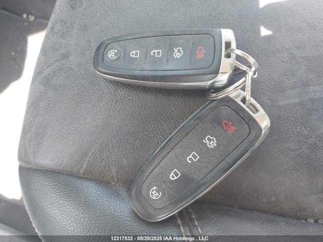 1FMCU9GD0KUC12628 Ford ESCAPE SE