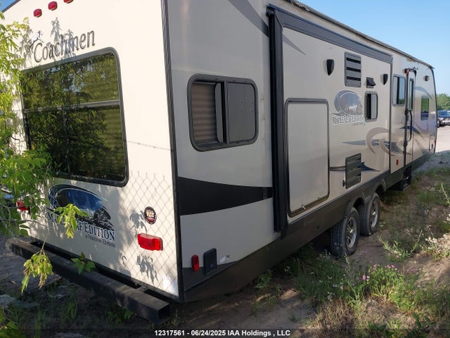 5ZT2FEXB2FA016844 Coachmen Freedom Express