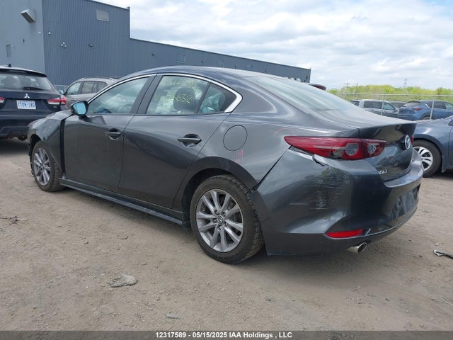 3MZBPAB72MM216632 Mazda pe