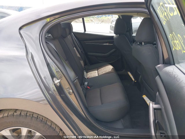 3MZBPAB72MM216632 Mazda pe