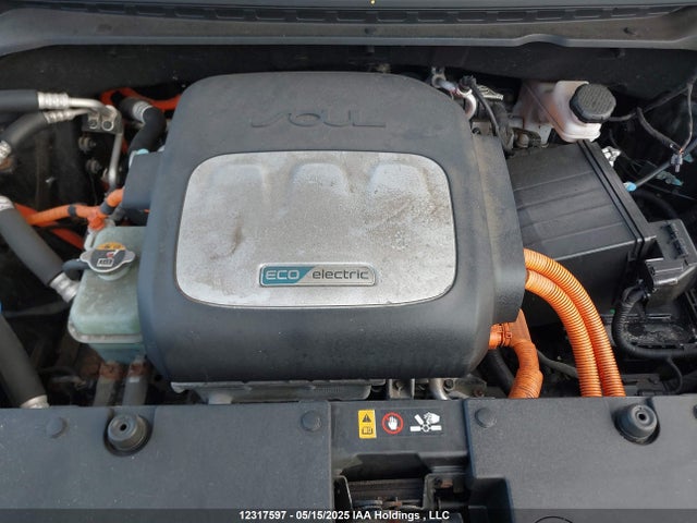 KNDJX3AE3J7033790 KIA motor (3-phase ac)