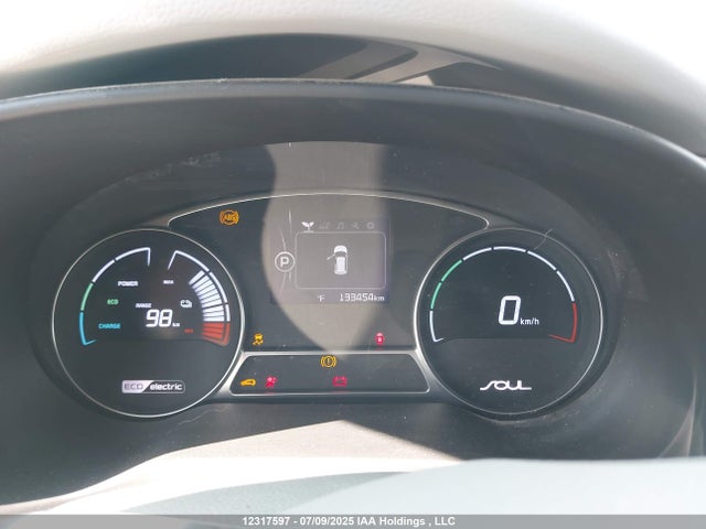 KNDJX3AE3J7033790 KIA motor (3-phase ac)