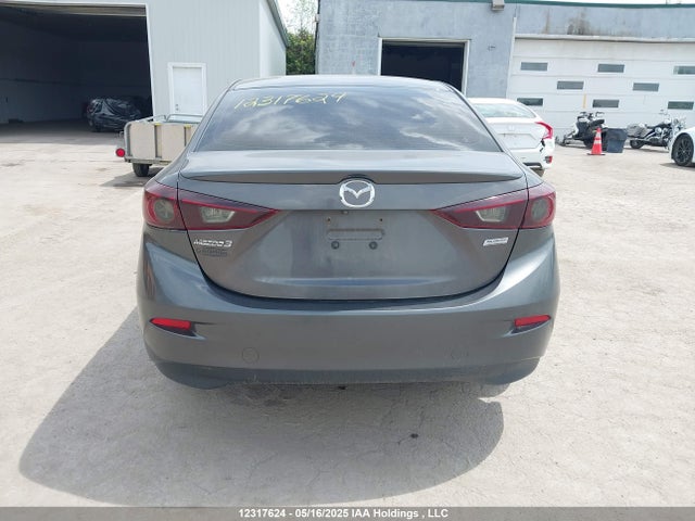 JM1BN1V73J1162268 Mazda pe