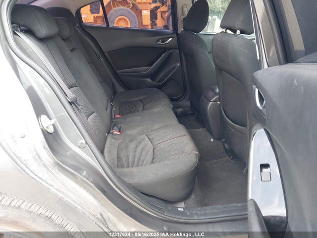 JM1BN1V73J1162268 Mazda pe