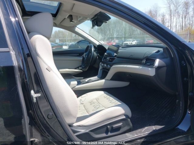 1HGCV2F99KA800343 Honda Accord Touring
