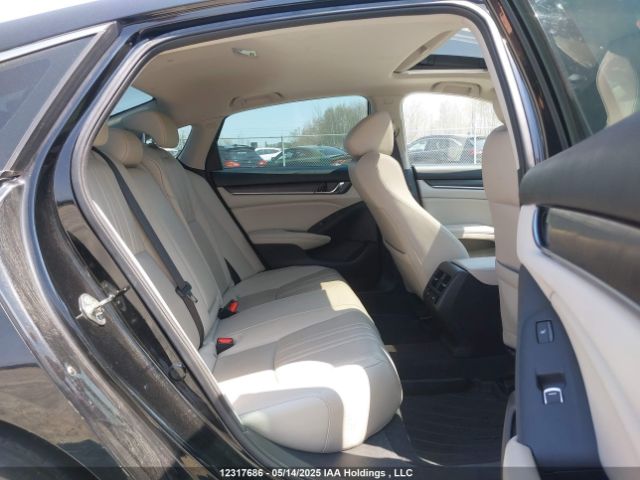 1HGCV2F99KA800343 Honda Accord Touring