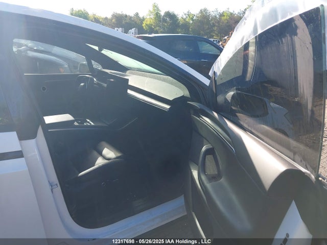 Продажа на аукционе авто 2023 Tesla Model X Awd/standard Range, vin: 7SAXCBE5XPF376614, номер лота: 12317698