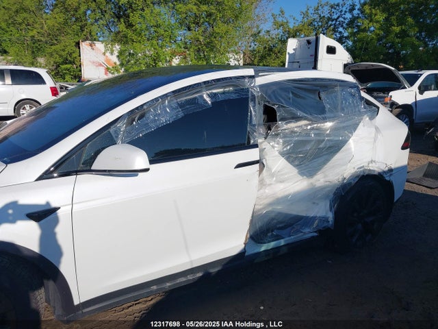 Продажа на аукционе авто 2023 Tesla Model X Awd/standard Range, vin: 7SAXCBE5XPF376614, номер лота: 12317698