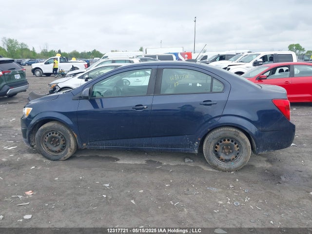 1G1JA5SH5F4161116 Chevrolet Sonic Ls Auto