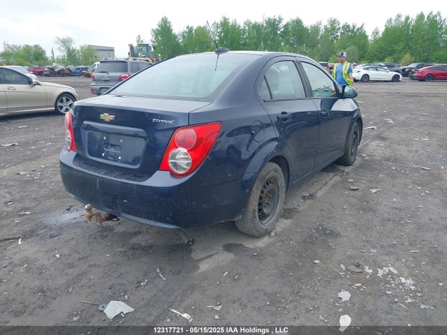 1G1JA5SH5F4161116 Chevrolet Sonic Ls Auto