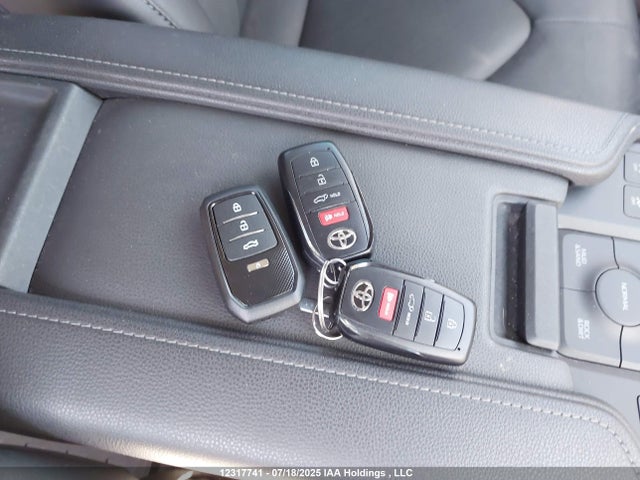 Toyota t24a-fts 2024 5TDAAAB56RS040965 Image 11