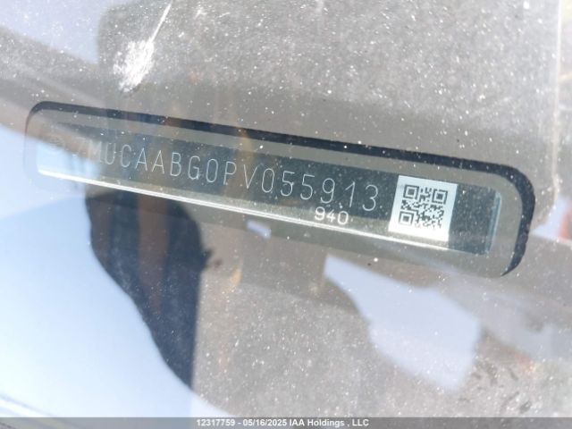 7MUCAABG0PV055913 Toyota Corolla Cross Le