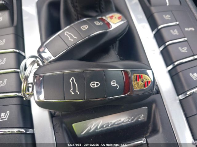WP1AB2A57JLB37326 Porsche 2018