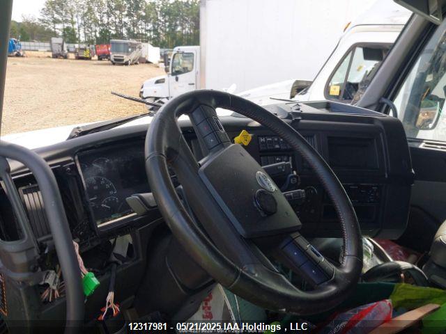 Volvo d13 2020 4V4NC9EH2LN230215 Image 7