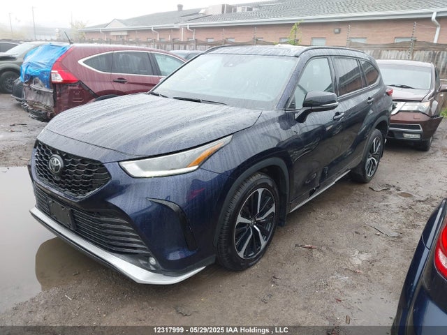 5TDLZRBH3NS213345 Toyota Highlander