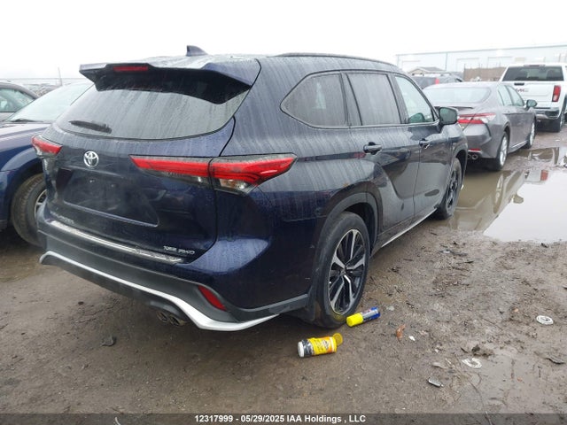 5TDLZRBH3NS213345 Toyota Highlander
