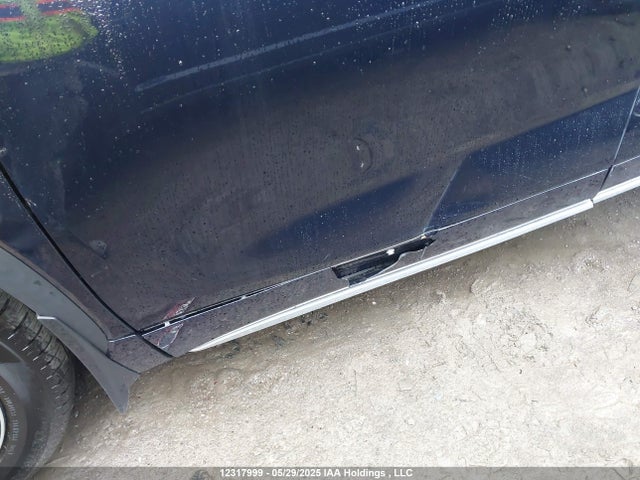 5TDLZRBH3NS213345 Toyota Highlander