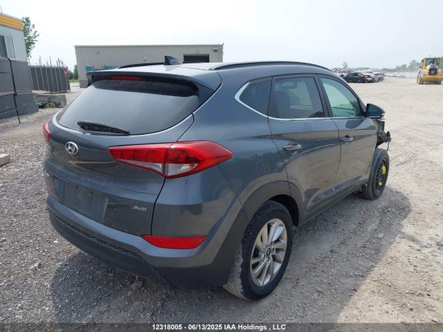 Hyundai 2016 2016 KM8J3CA45GU167774 Image 4
