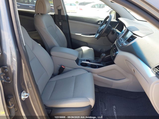Hyundai 2016 2016 KM8J3CA45GU167774 Image 5
