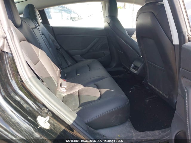 5YJ3E1EB8KF367375 Tesla MODEL 3