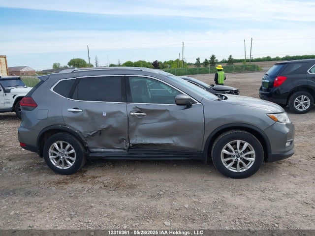 5N1AT2MT5JC740490 Nissan ROGUE S/SV