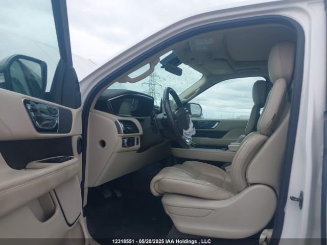 5LMJJ2JT5KEL14750 Lincoln Navigator Select