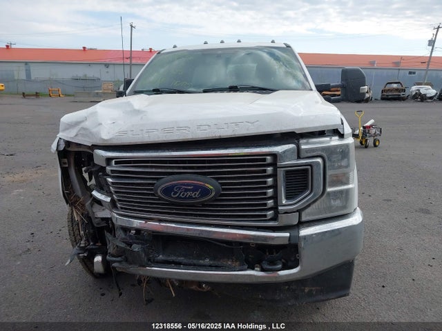 1FT8W3DT2NEE27925 Ford 2022
