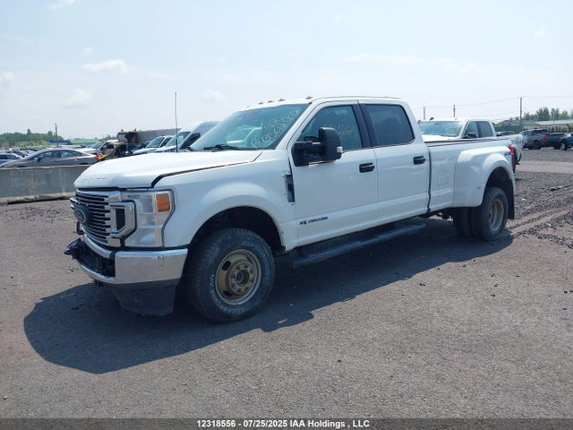 1FT8W3DT2NEE27925 Ford 2022