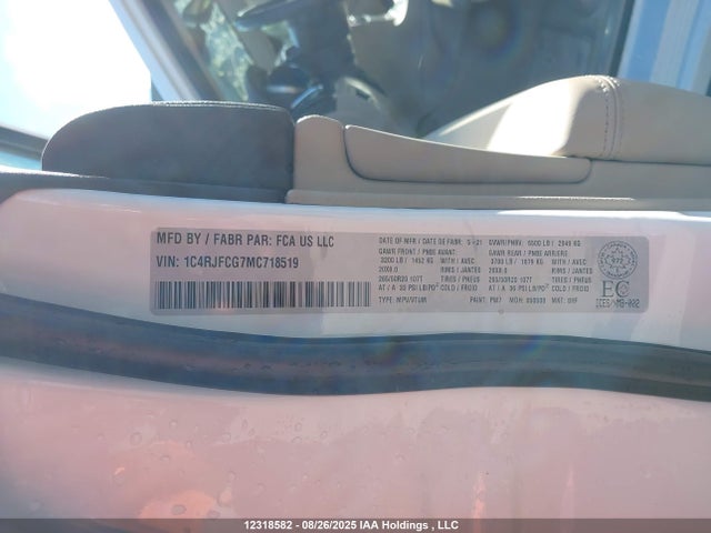 1C4RJFCG7MC718519 Jeep Grand Cherokee Overland