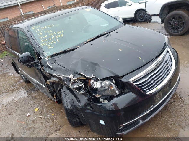 2C4RC1HG8GR158401 Chrysler Town and Country