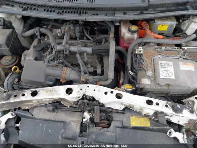 JTDKDTB30E1557708 Toyota 1nz-fxe+1lm
