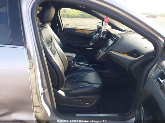 5LMCJ2A97FUJ02179 Lincoln 2015