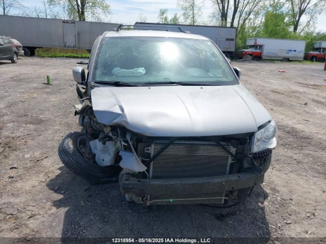 2C4RDGBG5FR702876 Dodge Grand Caravan Se