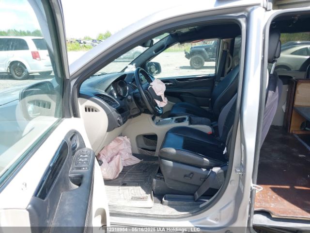 2C4RDGBG5FR702876 Dodge Grand Caravan Se