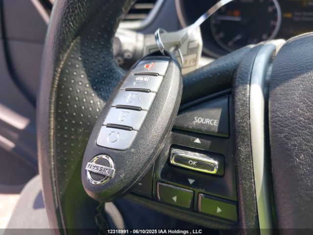 1N4AA6AP9JC371633 Nissan 2018
