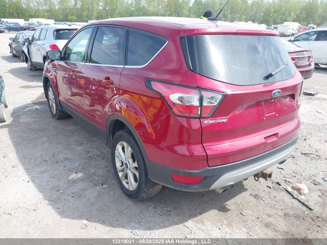 1FMCU9G98HUE60758 Ford 2017