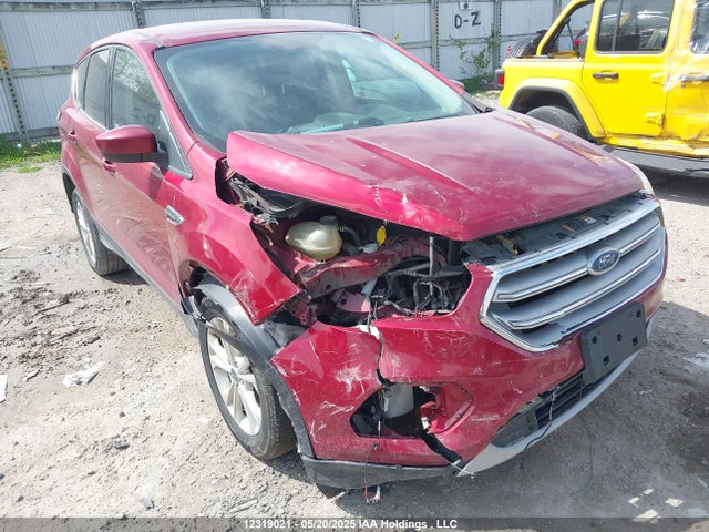 1FMCU9G98HUE60758 Ford 2017