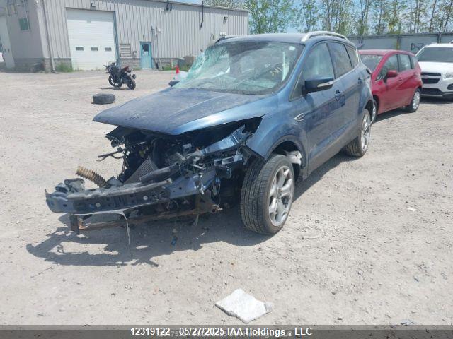 1FMCU9J94JUB30100 Ford Escape