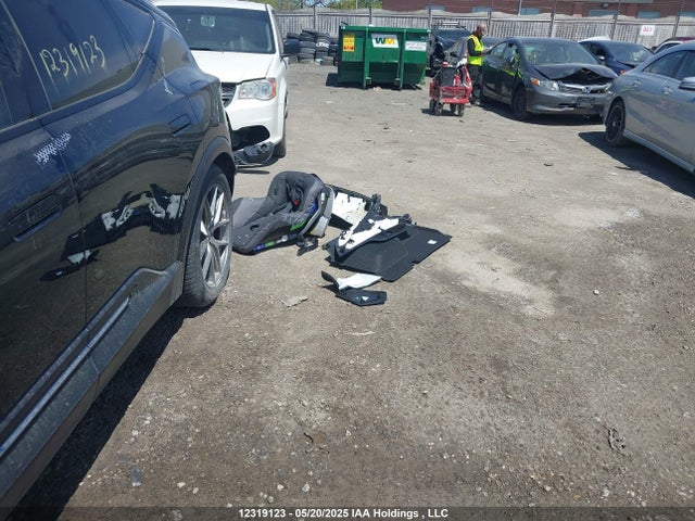 YSREA3YB2SB000646 Polestar e400v30