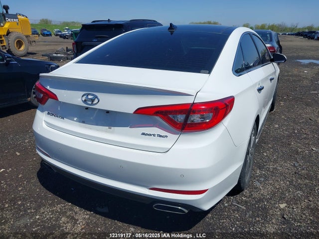 5NPE34AF4HH589043 Hyundai 2017