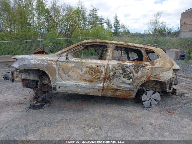 3VVVX7B22RM007908 Volkswagen tsi