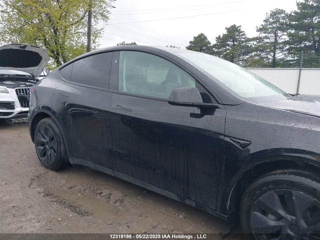 7SAYGDEE0SF283243 Tesla Model Y