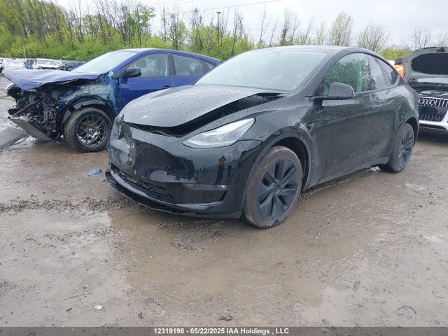 7SAYGDEE0SF283243 Tesla Model Y