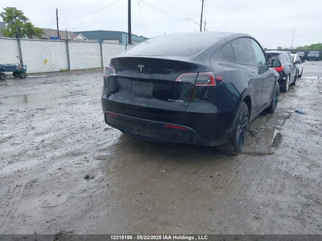 7SAYGDEE0SF283243 Tesla Model Y