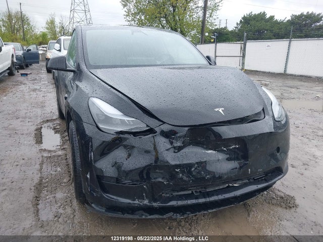 7SAYGDEE0SF283243 Tesla Model Y