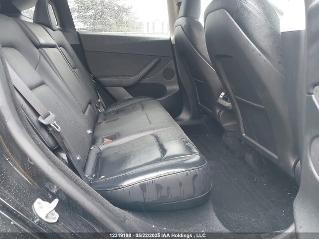 7SAYGDEE0SF283243 Tesla Model Y
