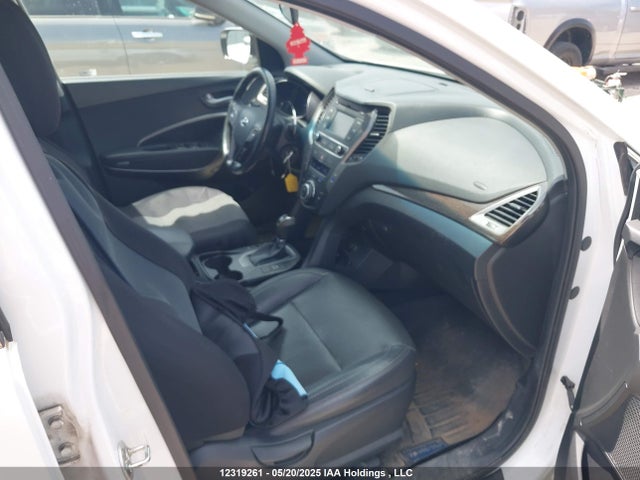 5XYZUDLB4HG450725 Hyundai Santa Fe Sport 2.4 Se